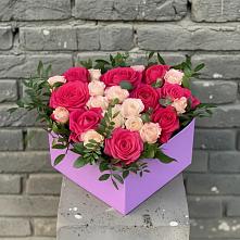 Цветочная композиция из Розы в коробке в Пролетарский Московской области