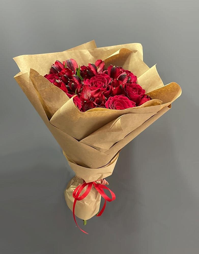 Букет цветов из: Альстромерии и Розы в Пролетарский Московской области