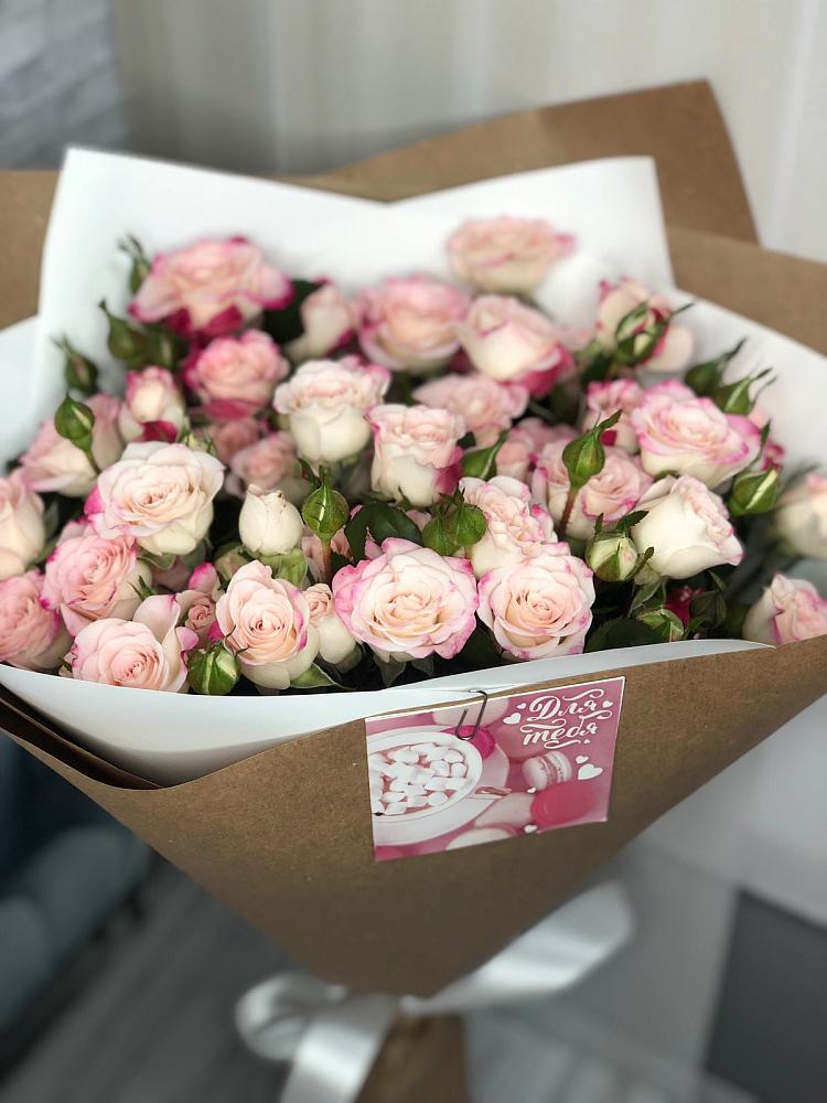 Букет цветов из: Розы в Пролетарский Московской области