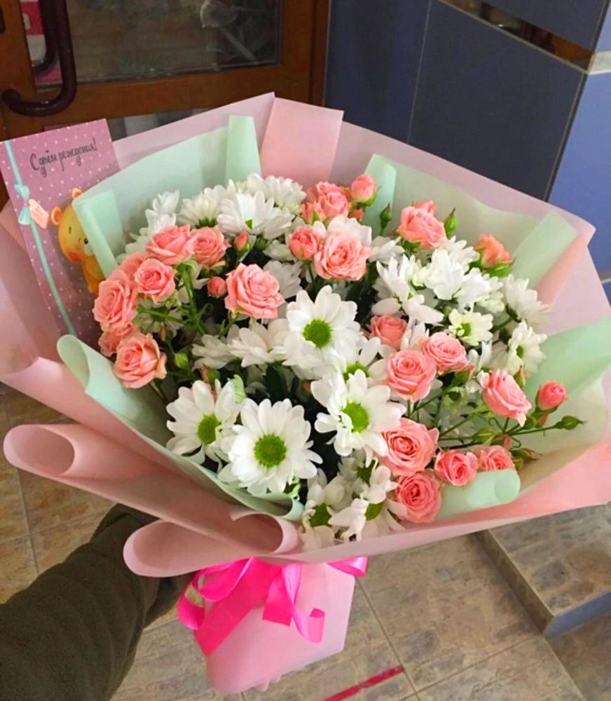 Букет цветов из: Розы и Хризантемы в Пролетарский Московской области