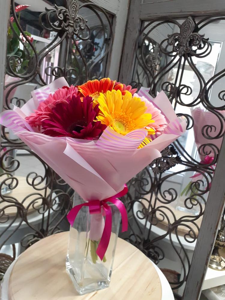 Букет цветов из: Герберы в Пролетарский Московской области