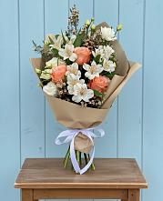 Букет цветов из:  Альстромерии, Лизиантусы, Розы и Хризантемы #REPLACE_PRED# Пролетарский Московской области