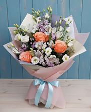 Букет цветов из:  Лизиантусы, Розы, Альстромерии и Гипсофила в Пролетарский Московской области