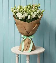 Букет цветов из:  Лизиантусы в Пролетарский Московской области