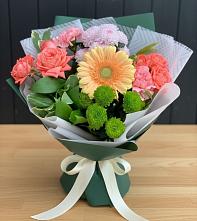 Букет цветов из:  Гвоздики, Розы, Герберы и Хризантемы #REPLACE_PRED# Пролетарский Московской области