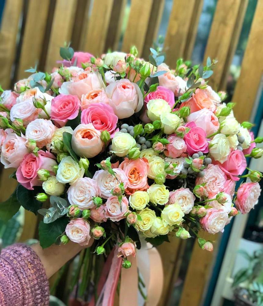 Букет цветов из: Розы в Пролетарский Московской области